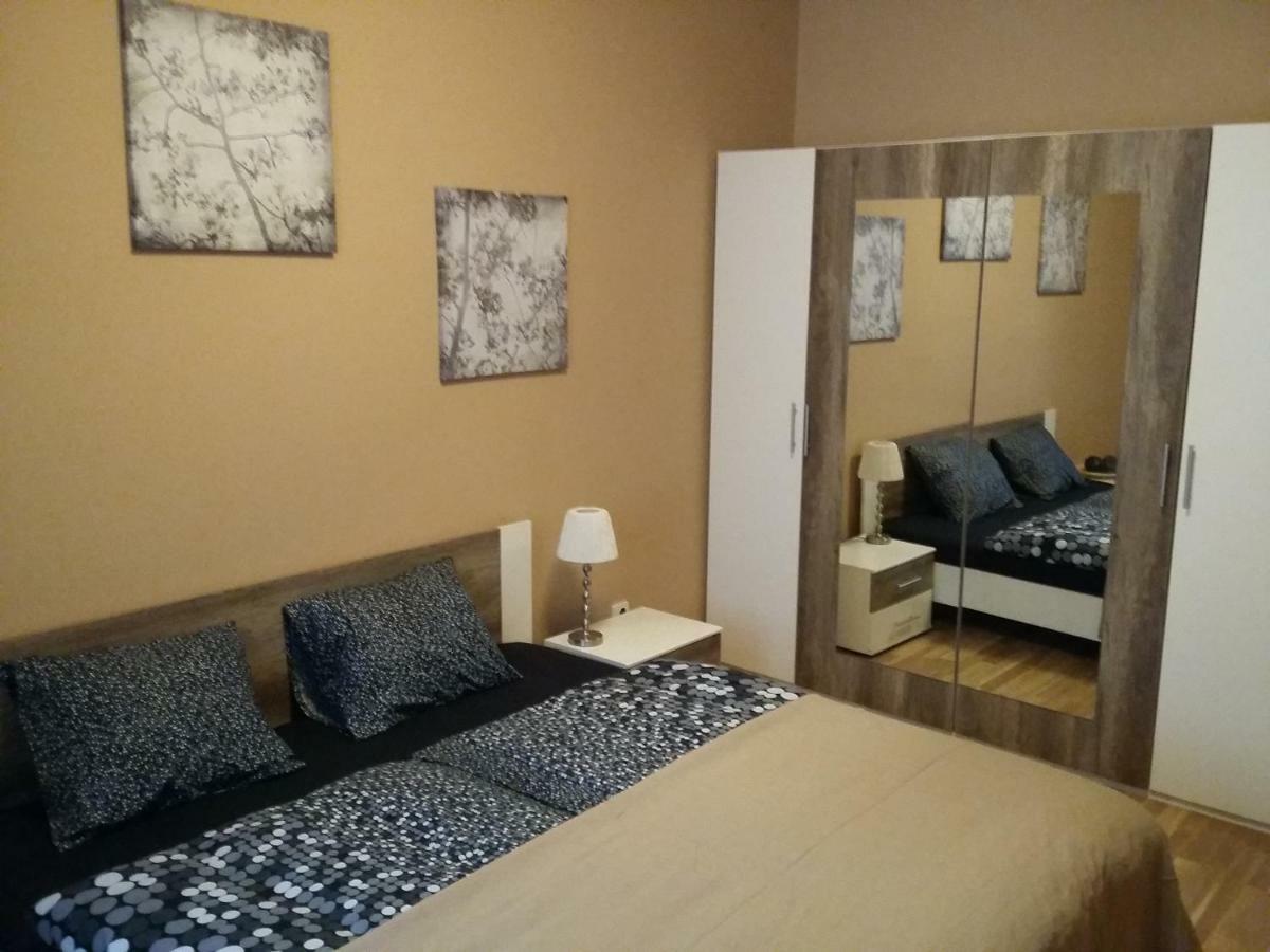 Angel Apartment Nr 4 Near To The Center براغ المظهر الخارجي الصورة